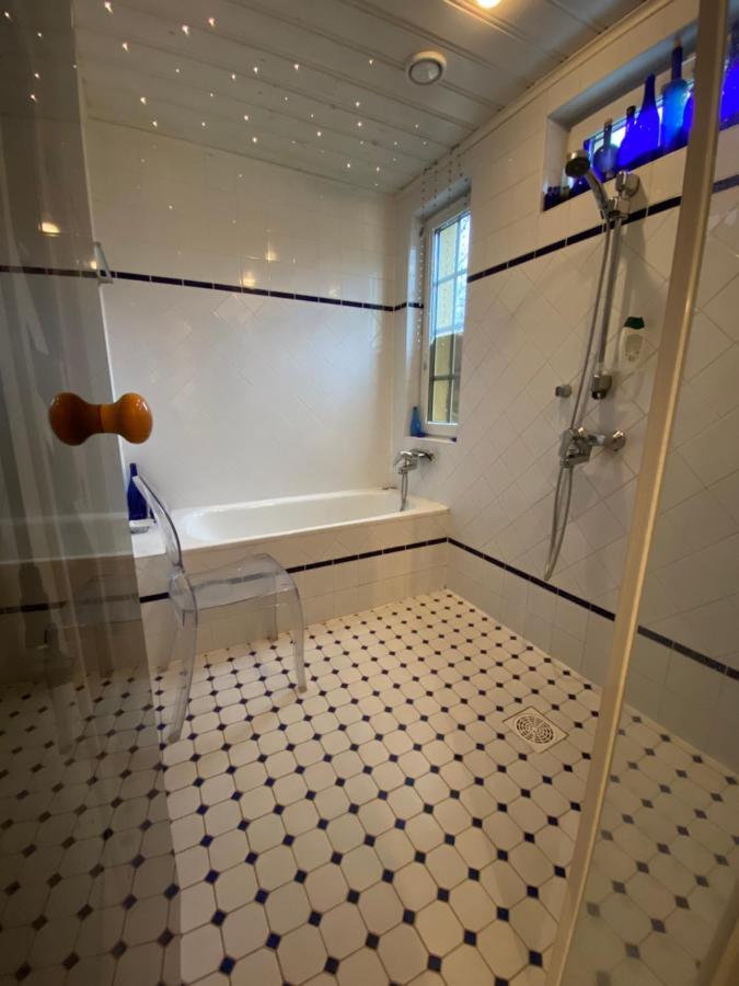Room In Villa Emilia Espoo Luaran gambar