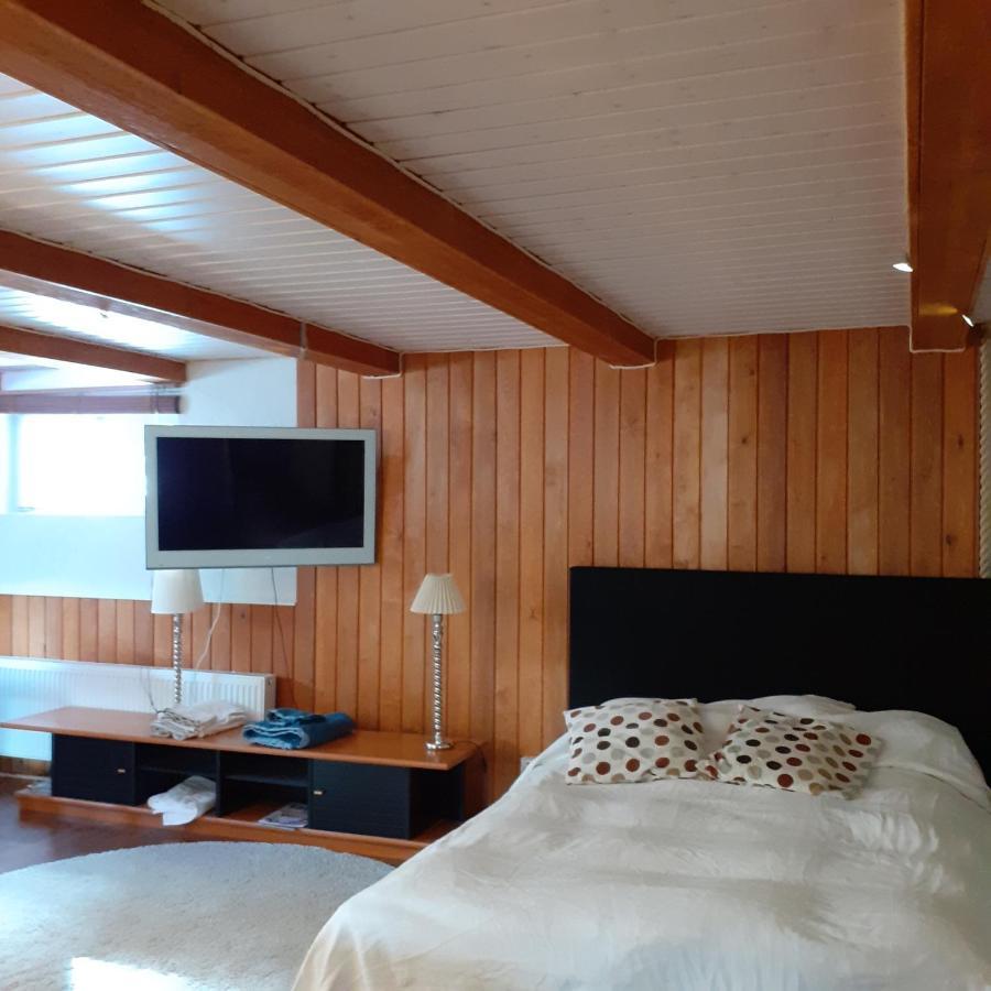 Room In Villa Emilia Espoo Luaran gambar